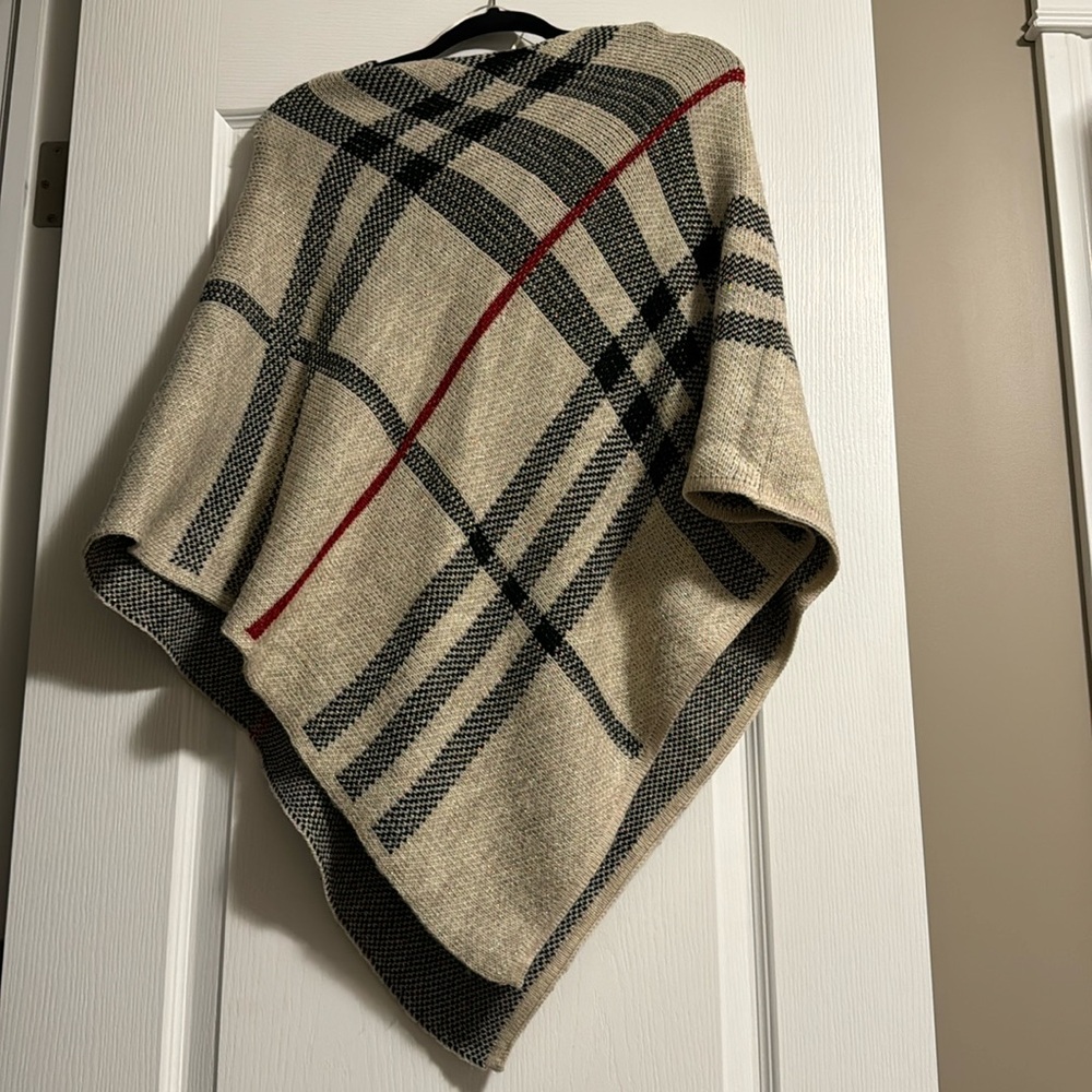 Cleo Poncho, size S/M